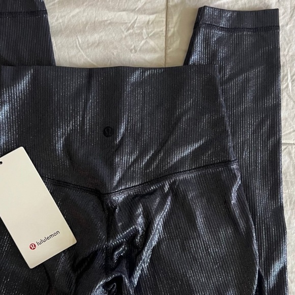 Lululemon align high rise leggings 25” shine - Picture 2 of 5